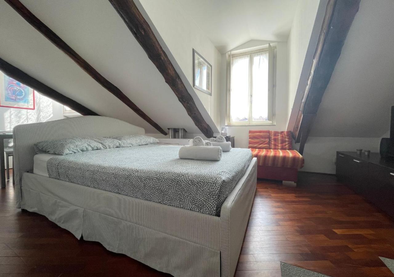 Palazzo Paesana: L'arte A Apartamento *